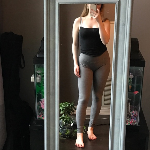 lululemon athletica Pants - Lululemon Wunder Under Size 6 Grey